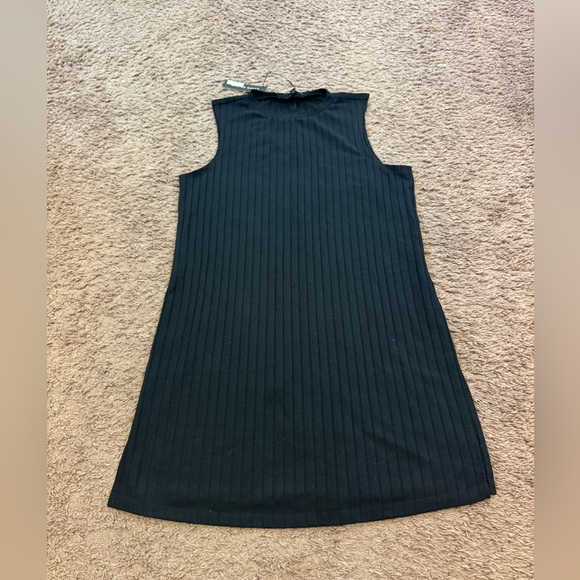 Walter Baker Tops - WALTER BAKER Black Abigail Sleeveless Tunic Shirt Top Knit Size M NEW